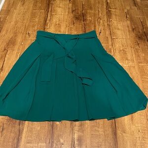 NWT Ann Taylor skirt size 14.  Pleated, green, and lined.